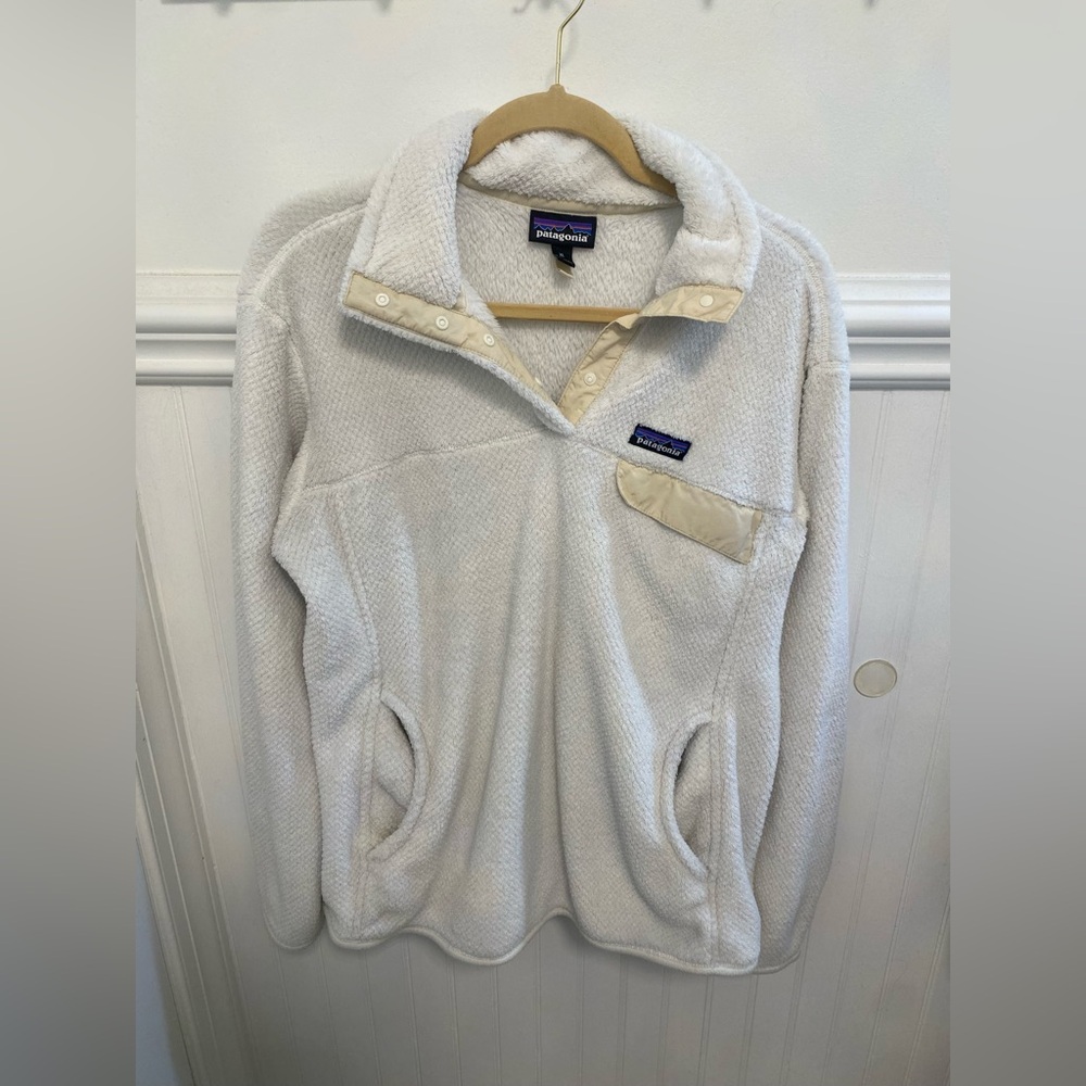Patagonia Women's Off-White Fleece Pullover